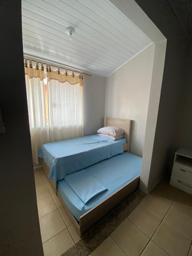 Villa Casa Entre Dois Mares - Casa Laranja Bombinhas Esterno foto